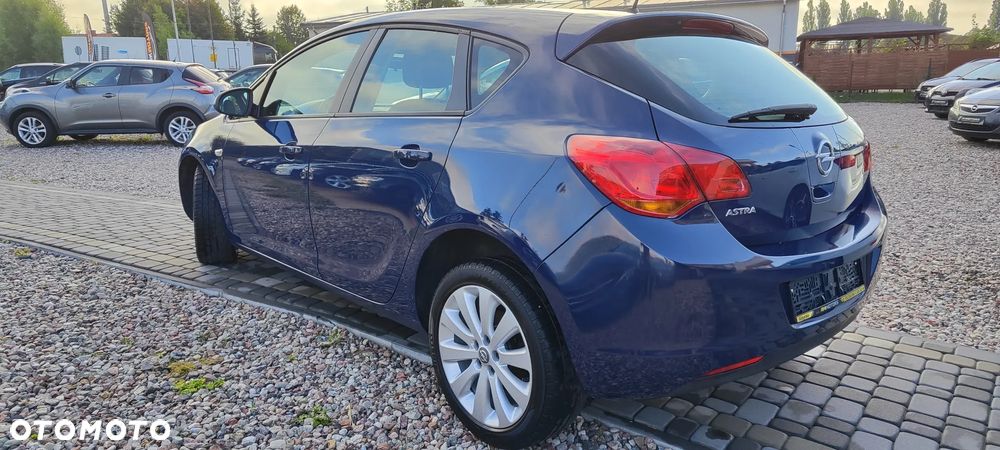 Opel Astra 1.6 ECOFLEX Start/Stop Edition - 9