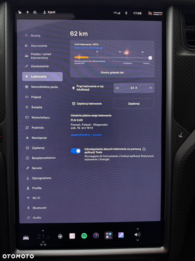 Tesla Model S - 27