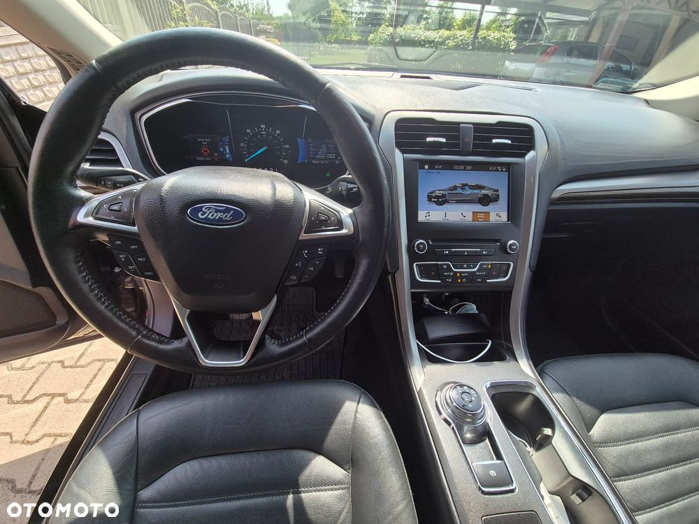 Ford Mondeo - 17