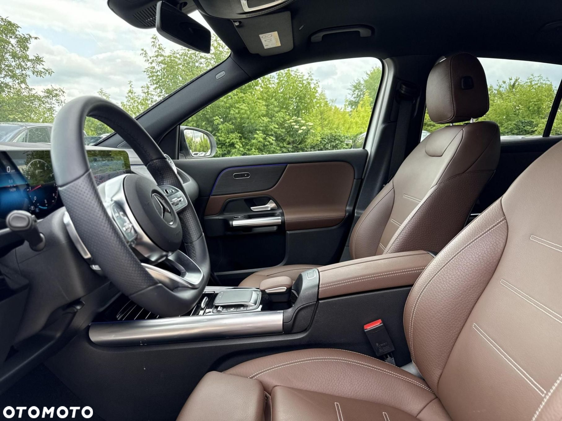 Mercedes-Benz GLA - 10