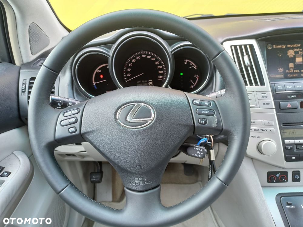Lexus RX - 16