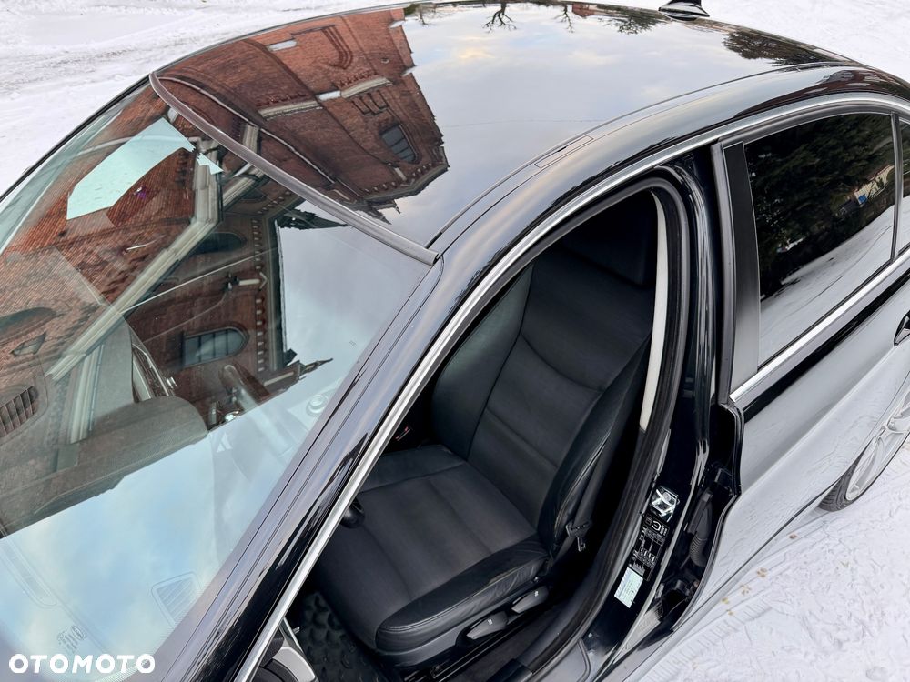 BMW Seria 3 325i - 7