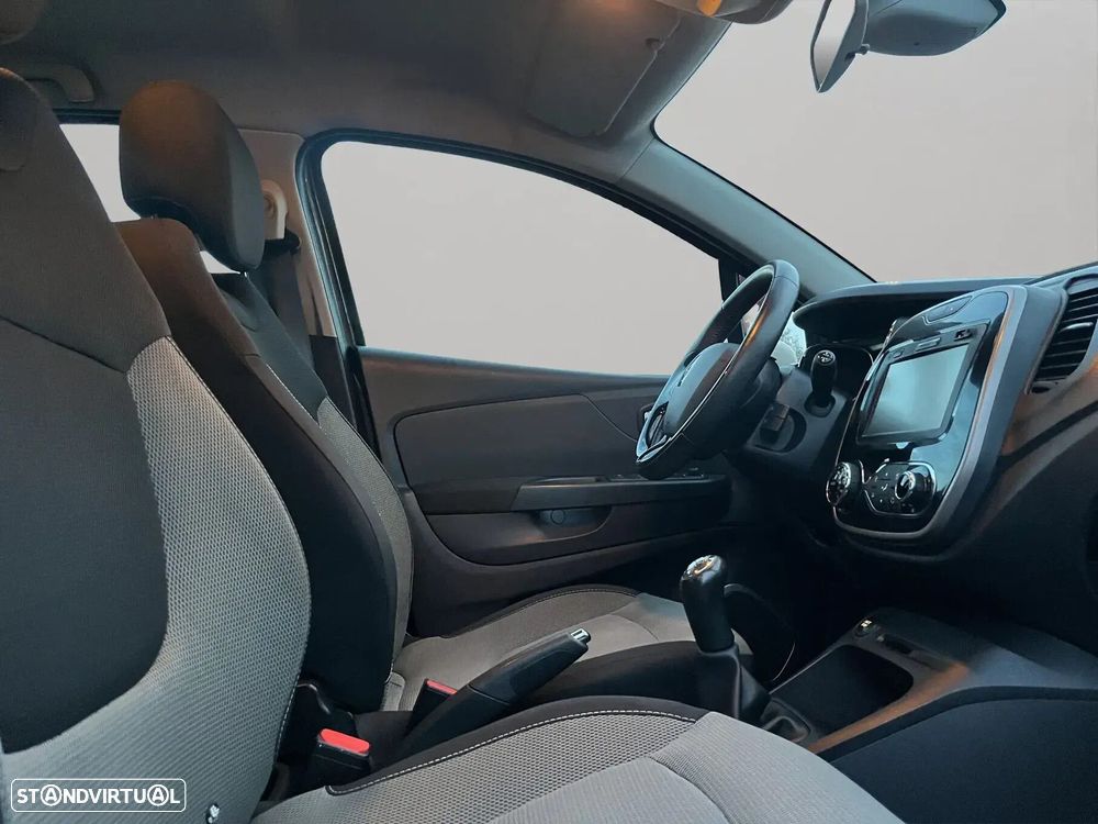 Renault Captur - 17