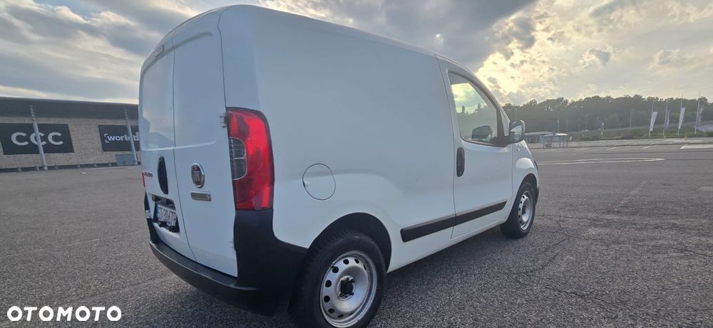 Fiat Fiorino Kombi 8V Base - 10