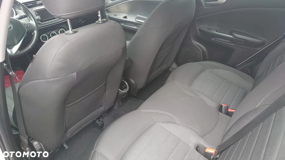 Alfa Romeo Giulietta 1.6 JTDM - 15