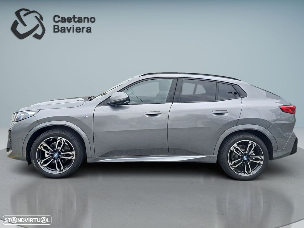 BMW iX2 eDrive20 - 5