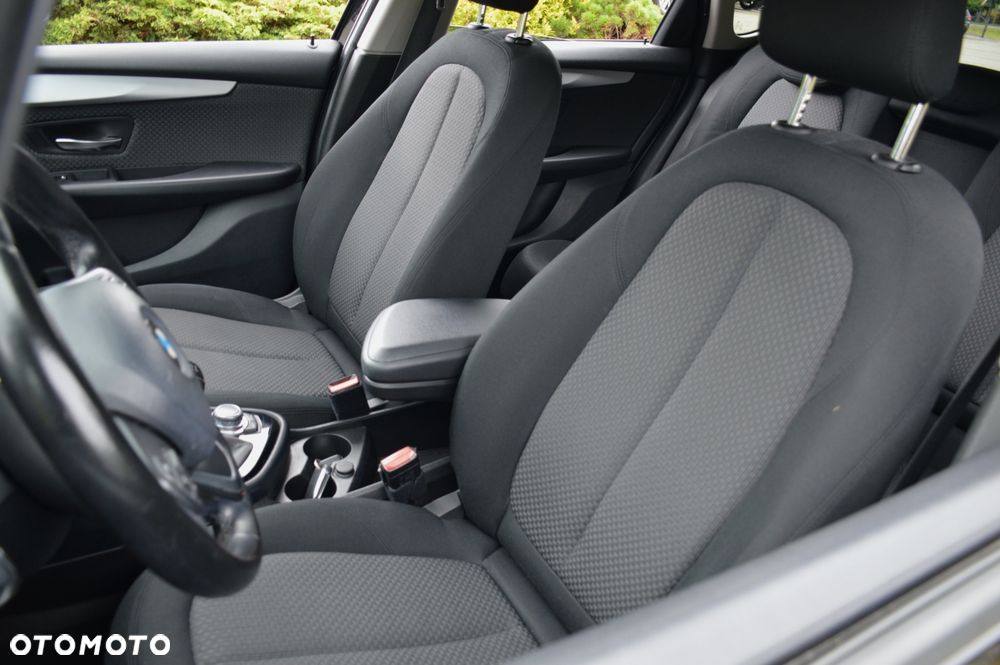 BMW Seria 2 216d Advantage - 26