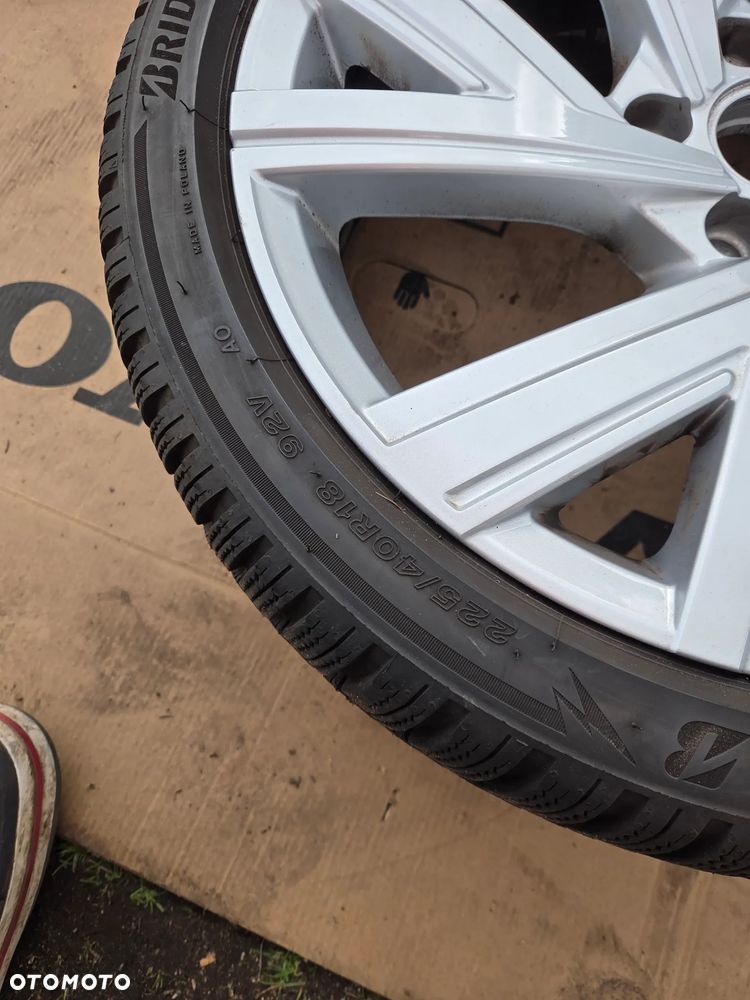 Felgi koła zimowe VW Golf VIII 8 18 Cali Bergamo 225/40R18 92V AO 5H0601025M 7.5Jx18H2 ET 51 5H0601025AB DOT 2223 2023 Rok - 11