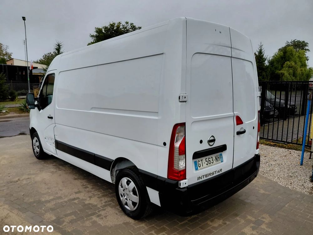 Nissan Interstar - 10