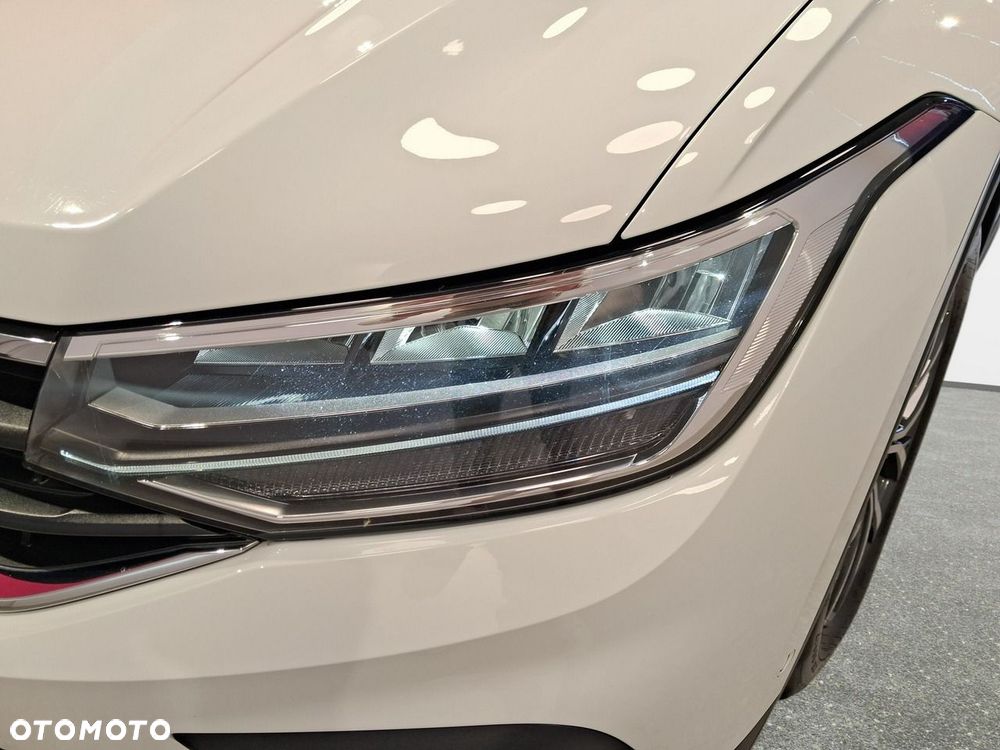 Volkswagen Tiguan - 10