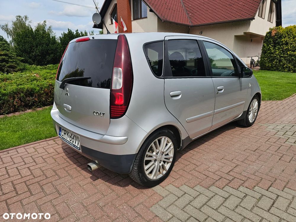 Mitsubishi Colt 1.1 Invite - 3