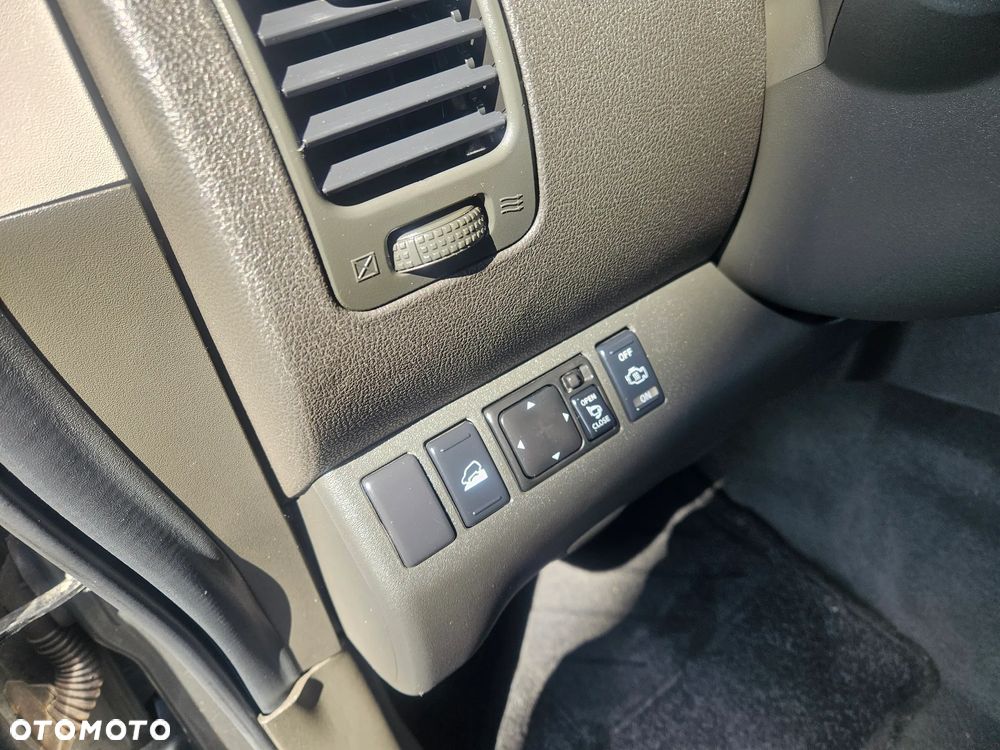 Nissan Pathfinder 2.5 DCi Platinum - 14