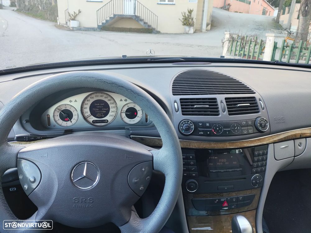 Mercedes-Benz E 270 - 10