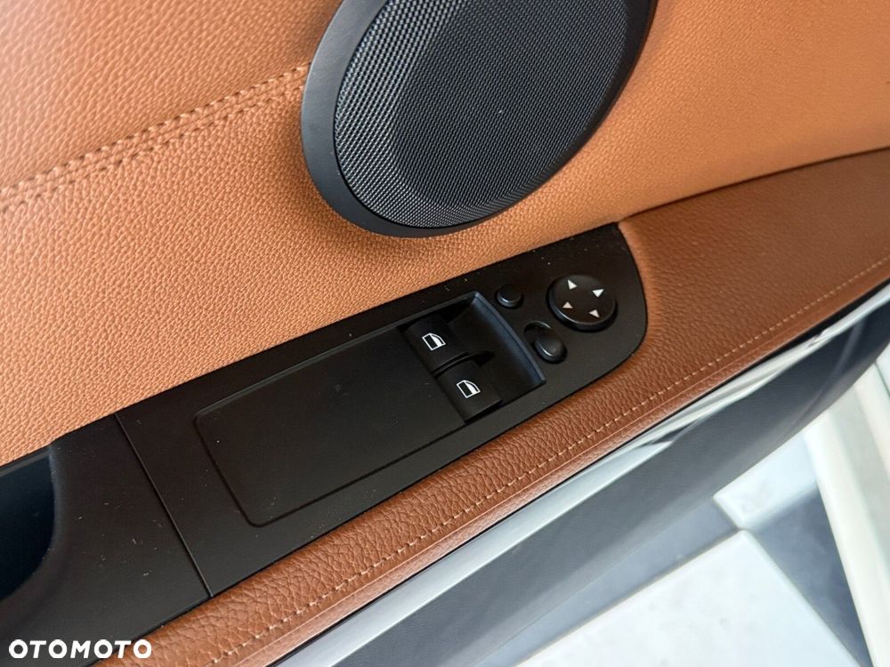 BMW Seria 3 - 23