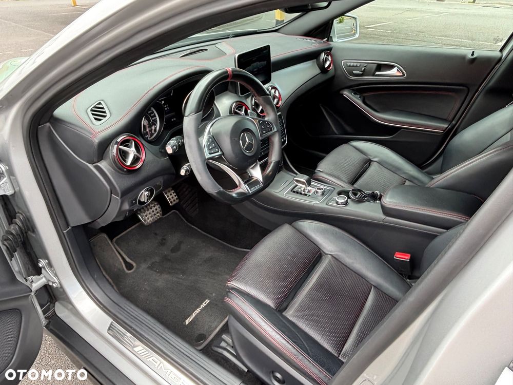 Mercedes-Benz GLA AMG 45 4Matic AMG Speedshift 7G-DCT - 11