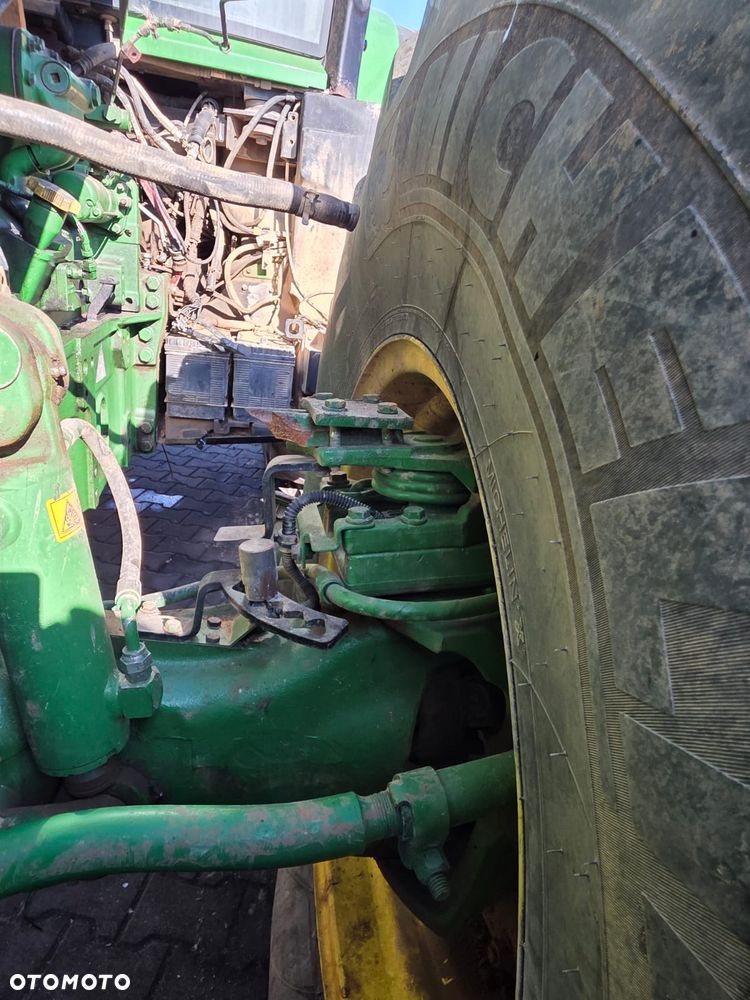 Szerokie błotniki przednie John Deere 7280R - 15