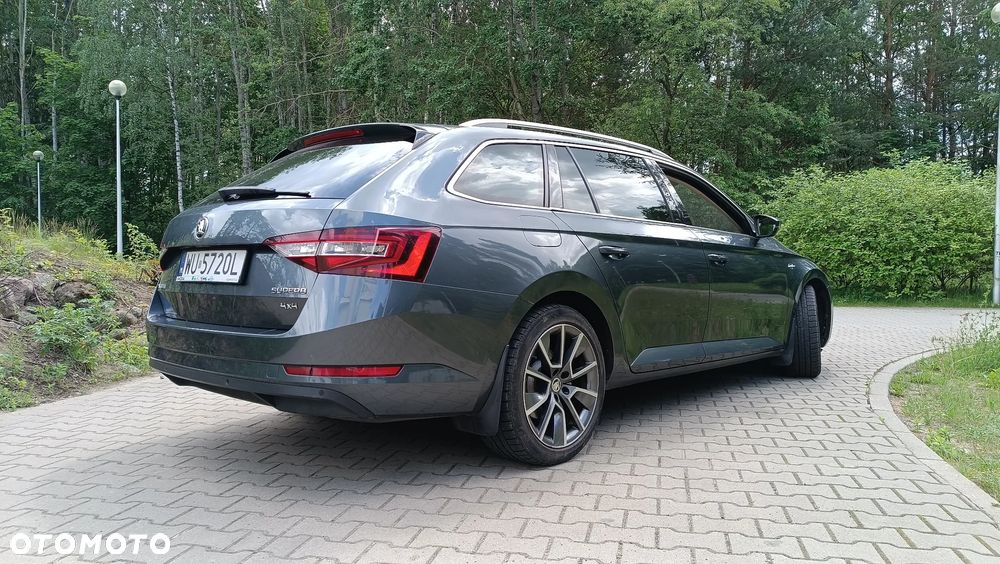 Skoda Superb 2.0 TDI 4x4 Style - 27