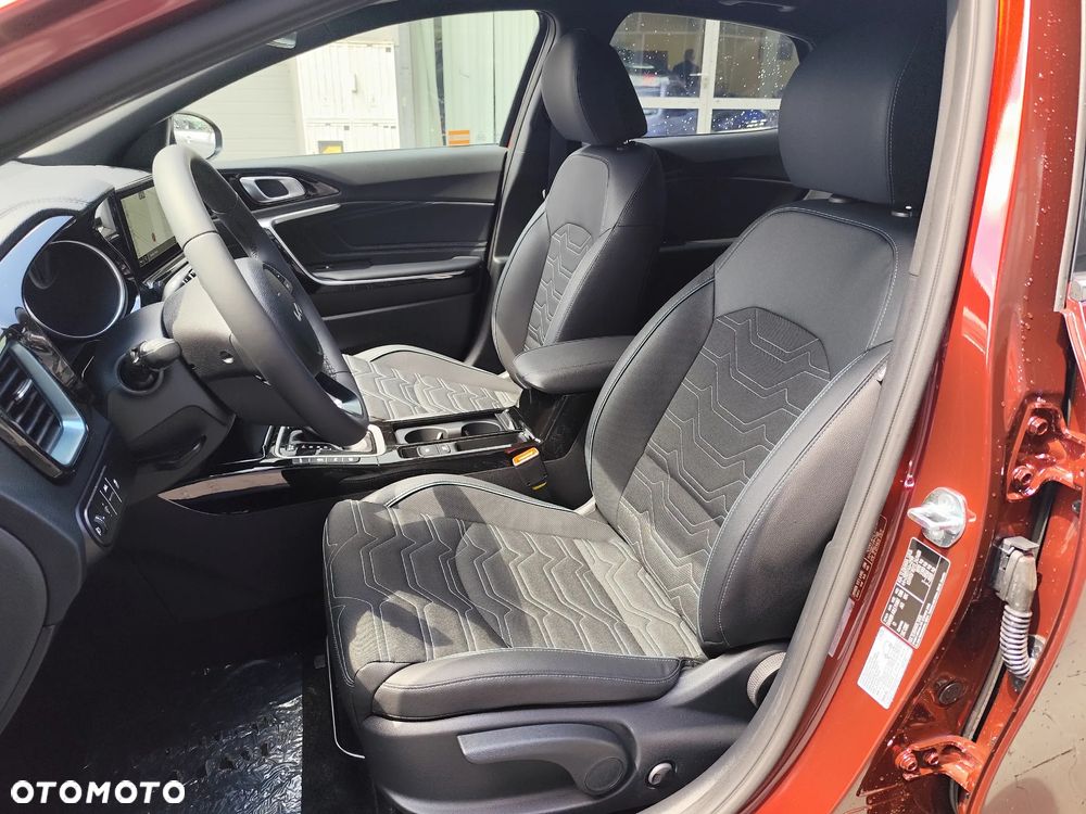 Kia XCeed 1.6 T-GDI Tribute DCT - 13