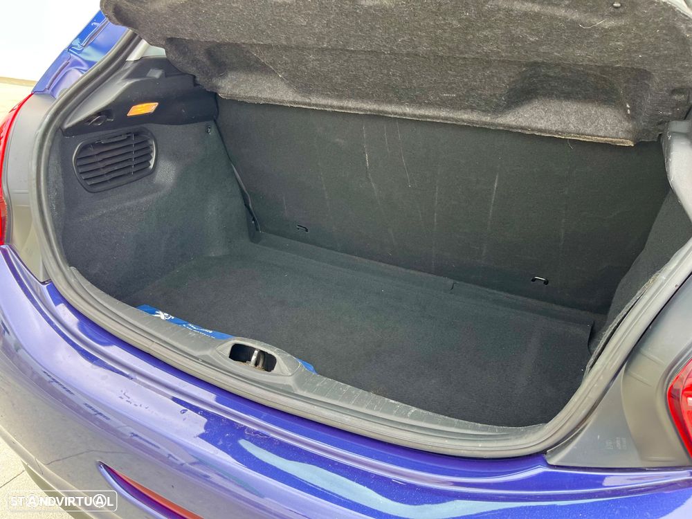 Peugeot 208 1.2 PureTech Access - 32