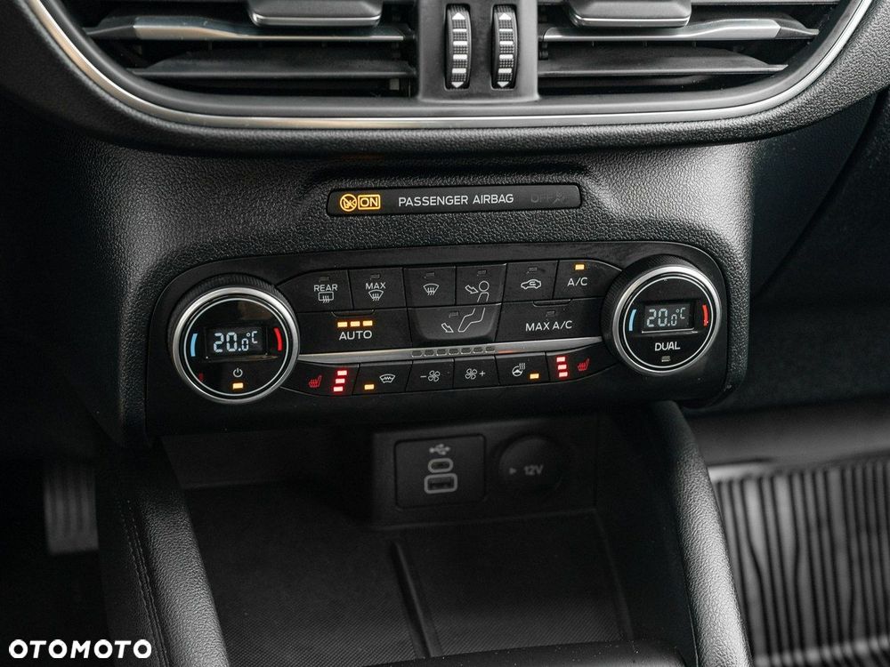 Ford Kuga 2.5 FHEV FWD Titanium - 20