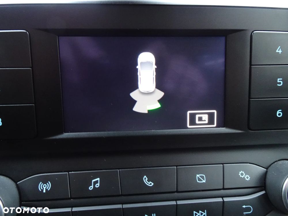 Ford Fiesta 1.1 Trend - 25