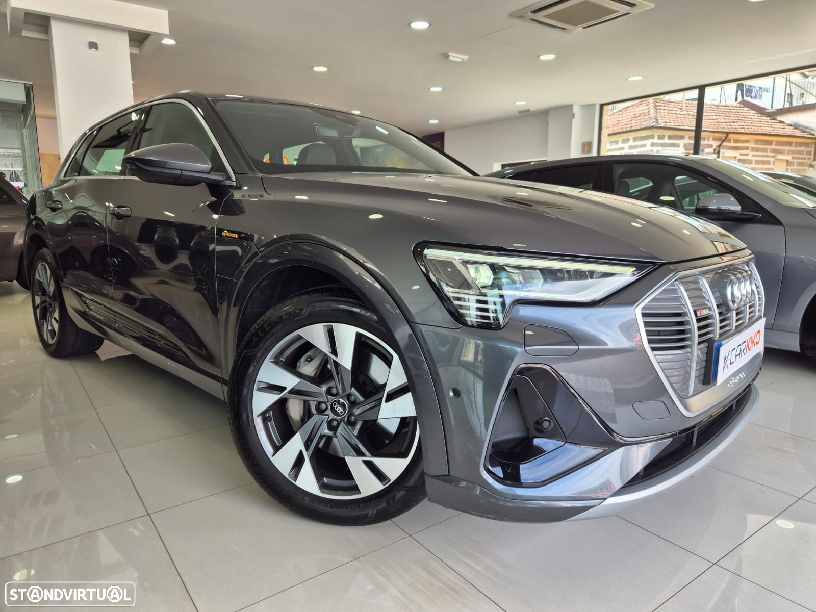 Audi e-tron 55 quattro S line - 1