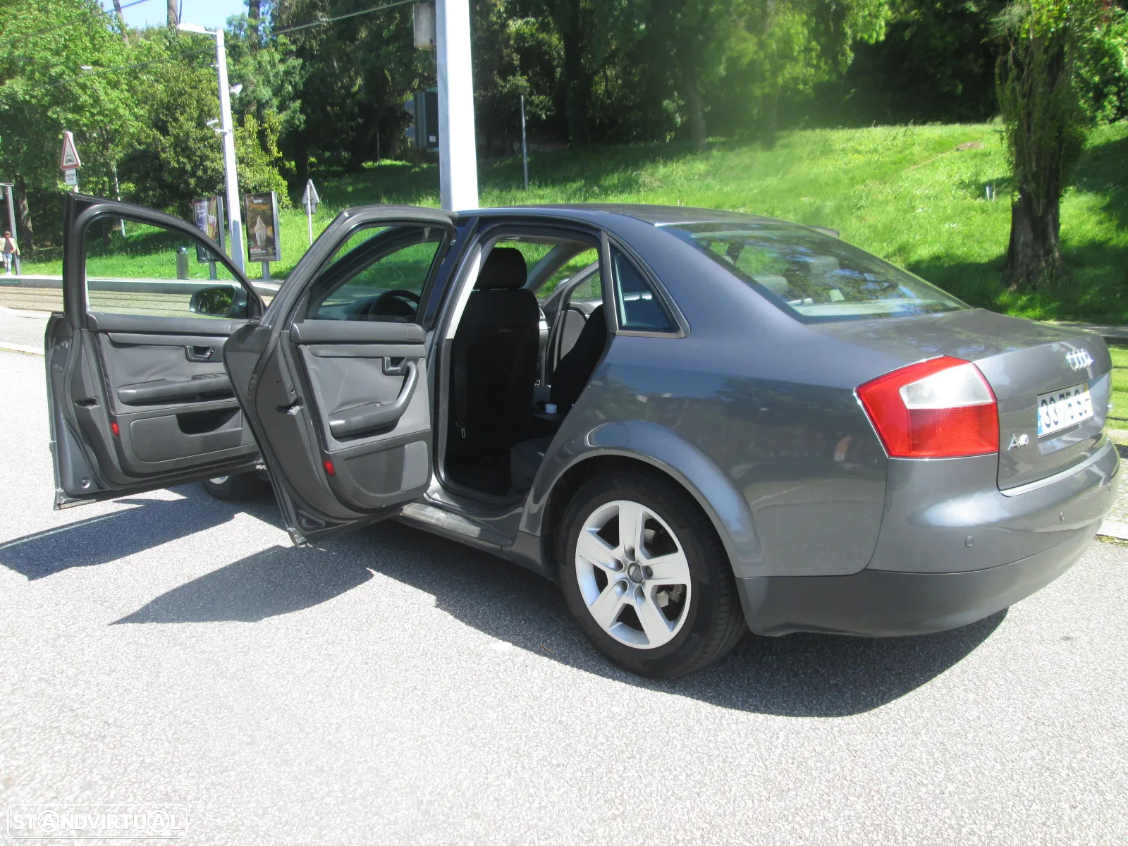 Audi A4 1.9 TDI m5 - 10
