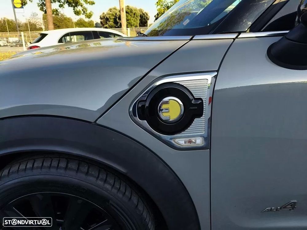 MINI Countryman Cooper SE ALL4 Auto - 27