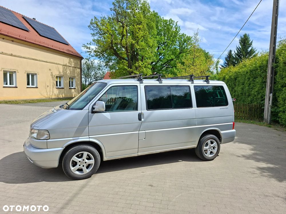 Volkswagen Multivan - 10