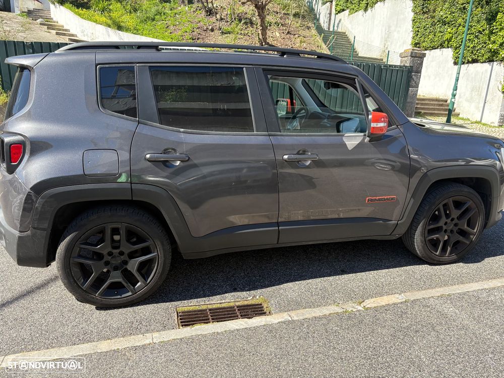 Jeep Renegade 1.3 T Orange Edition DCT - 11