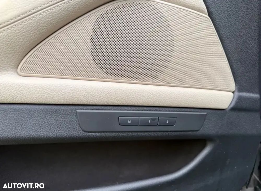 BMW Seria 5 520d Aut. Luxury Line - 12