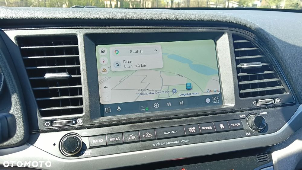 Hyundai Elantra - 15
