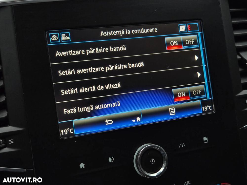 Renault Megane TCe 140 GPF EDC BUSINESS EDITION - 22