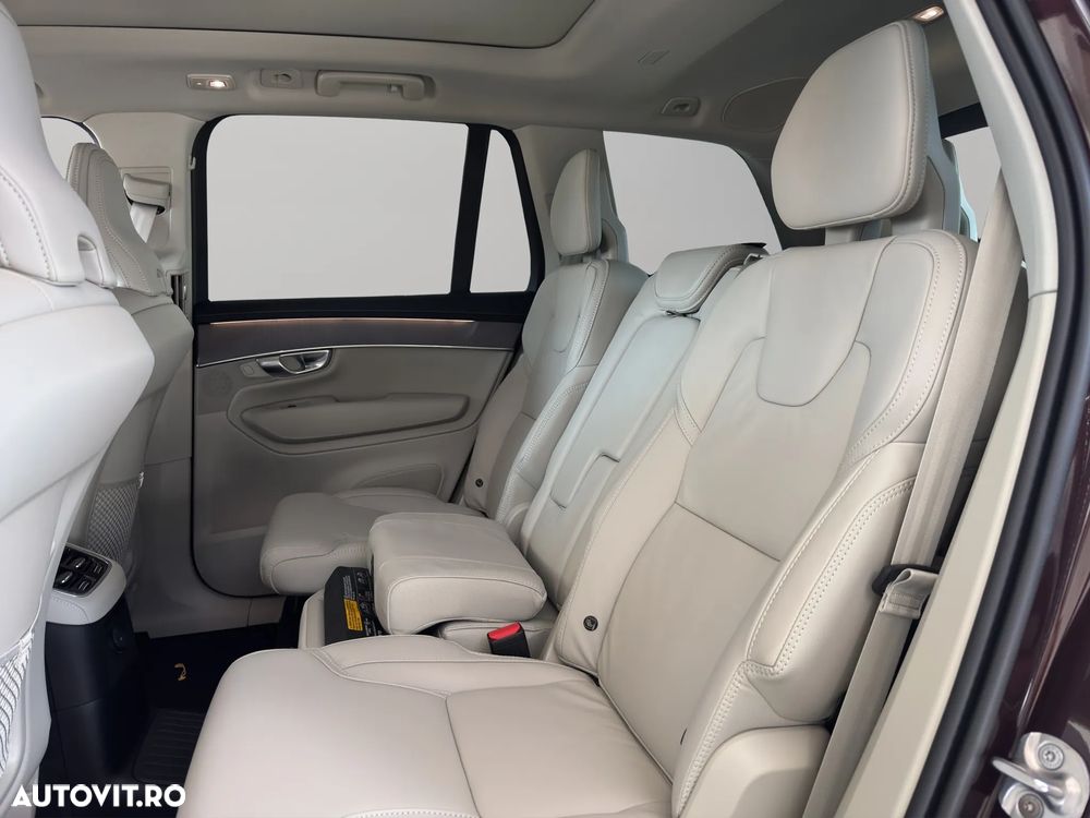 Volvo XC 90 - 12