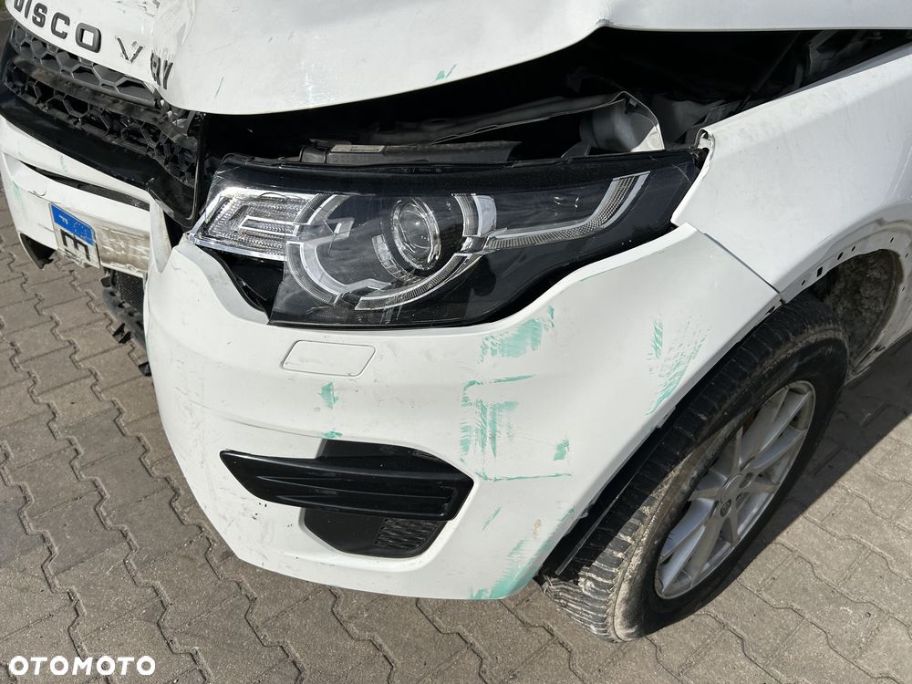 Land Rover Discovery Sport - 24