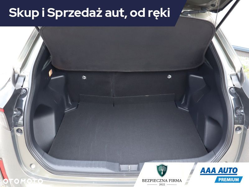 Toyota Yaris Cross - 15