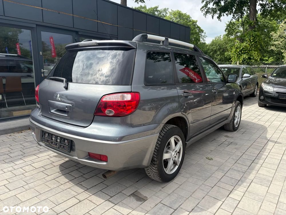 Mitsubishi Outlander 2.0 Comfort - 3