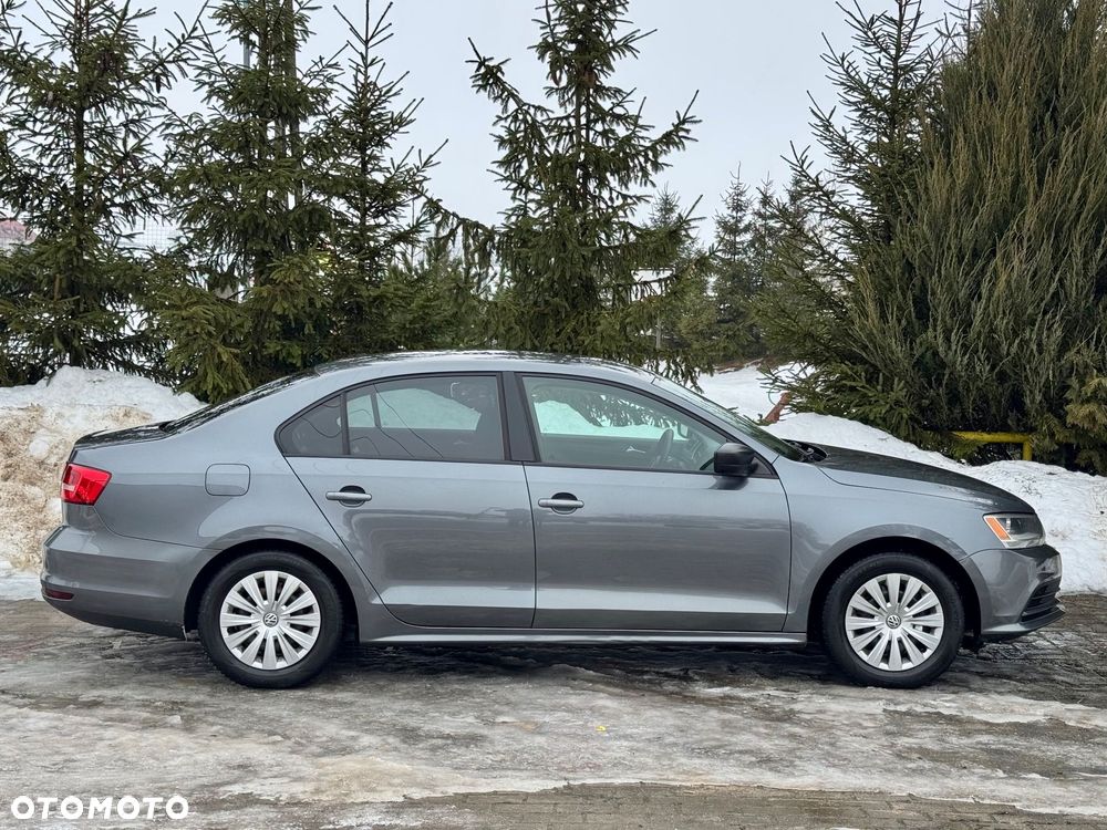 Volkswagen Jetta 2.0 Base - 11