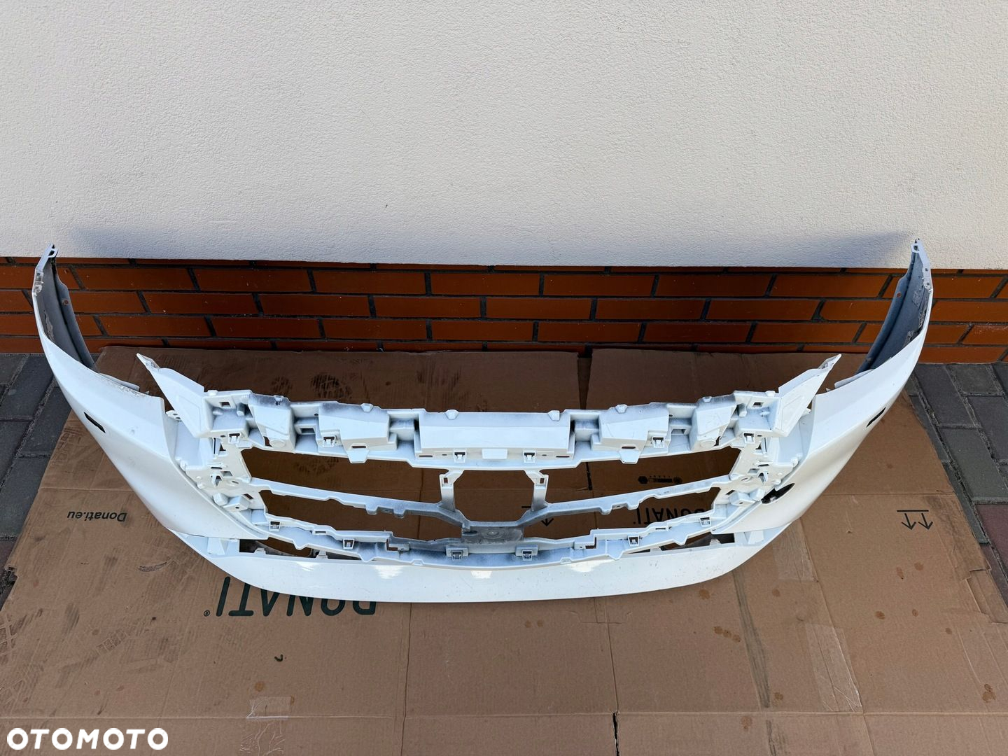 Mazda 2 Demio DJ lift 2024- zderzak przod demontaz ladny oryg bialy - 2