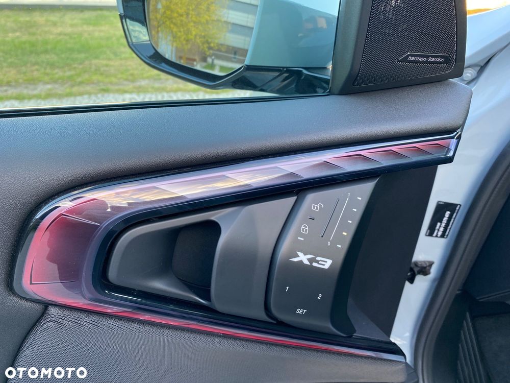 BMW X3 - 32