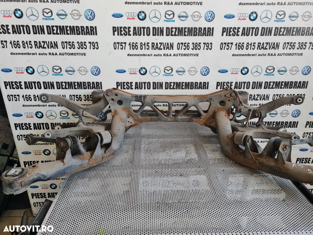 Punte Spate Audi A5 An 2007-2008-2009-2010-2011-2012-2013-2014-2015 Fara Accident Tractiune Fata Dezmembrez Audi A5 8T 2.7 Tdi Euro 5 Motor CGKA Cutie Automata MMW Bixenon Volan Stanga - Dezmembrari Arad - 3