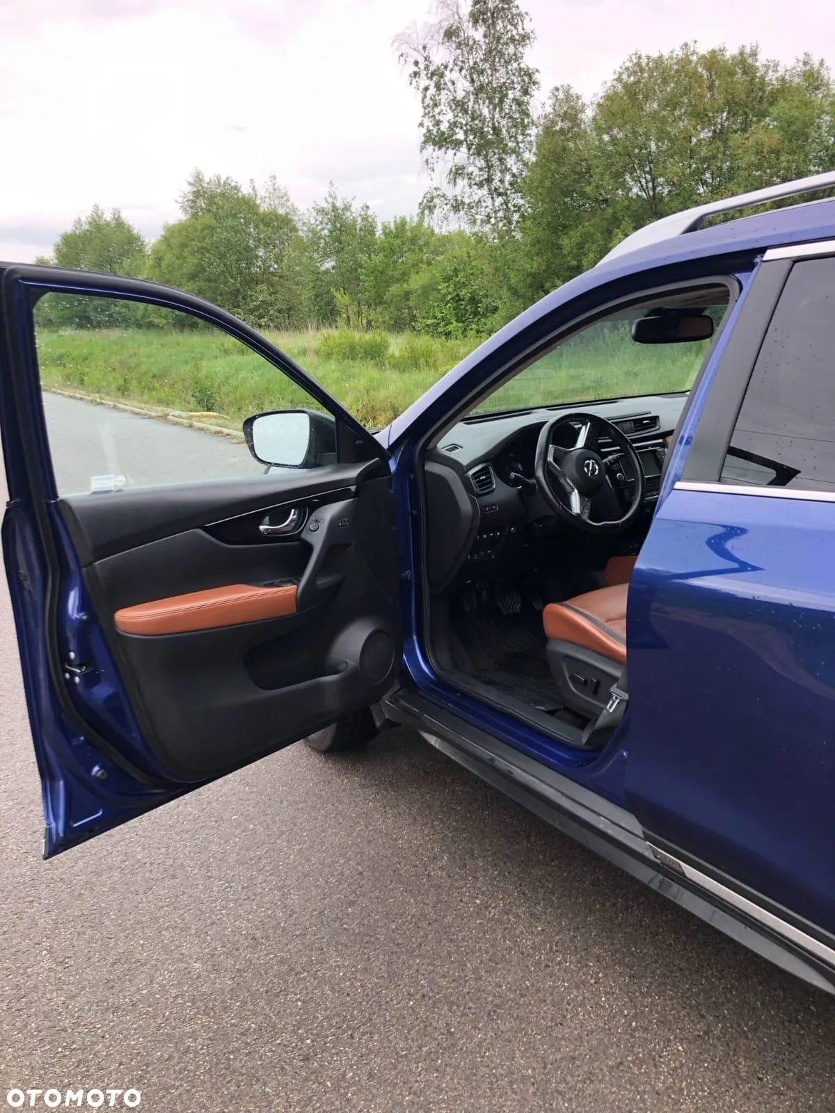 Nissan Rogue - 5