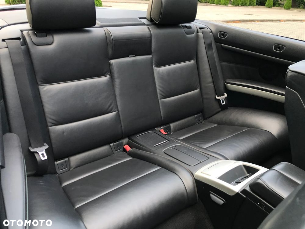 BMW Seria 3 330i Cabrio - 10