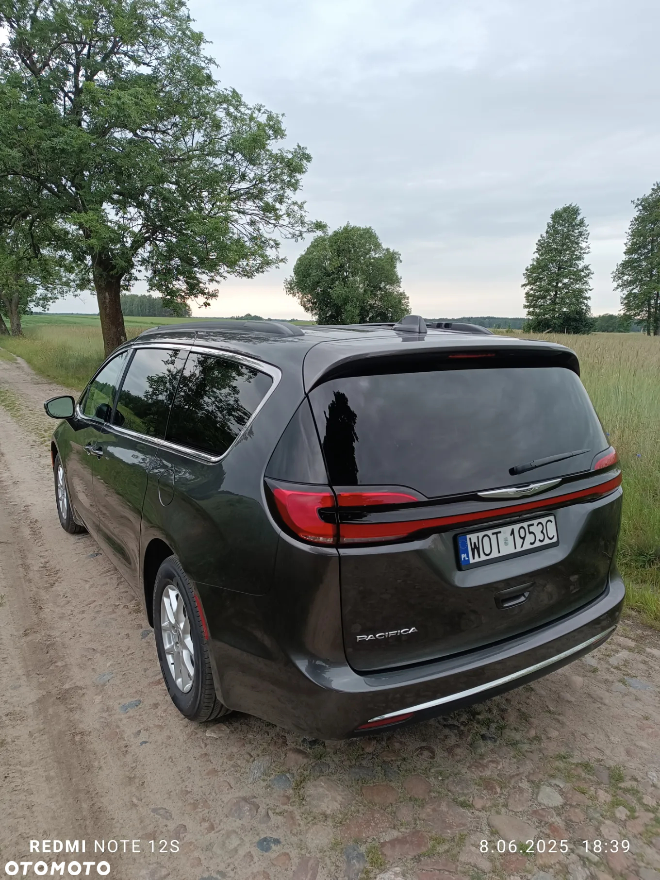 Chrysler Pacifica - 7