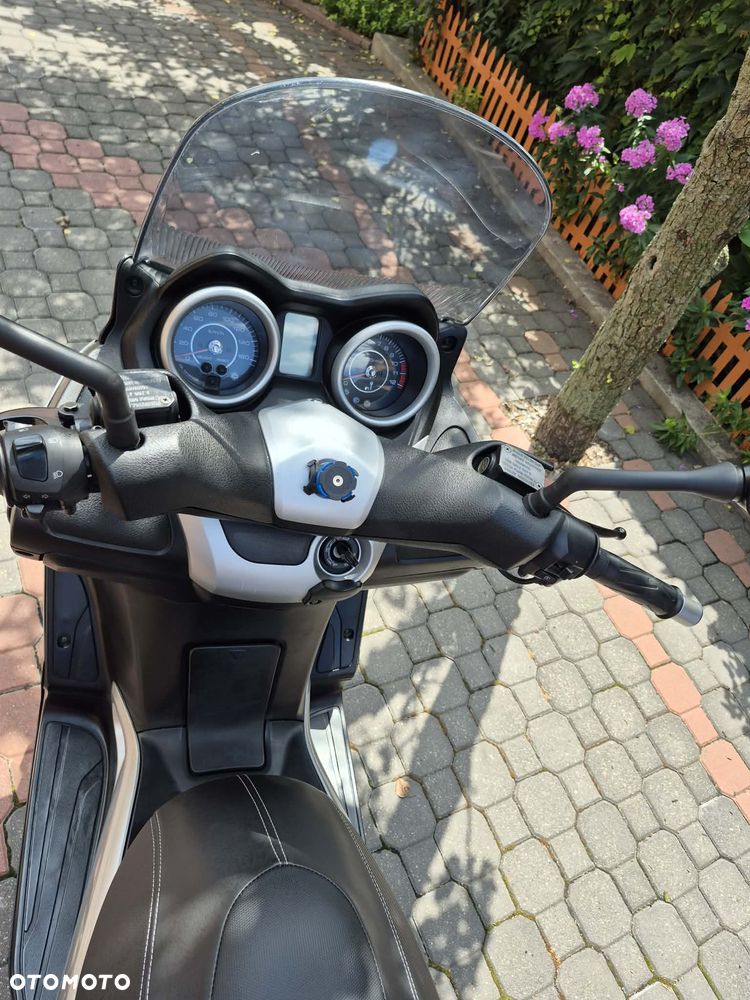 Yamaha X-max - 8