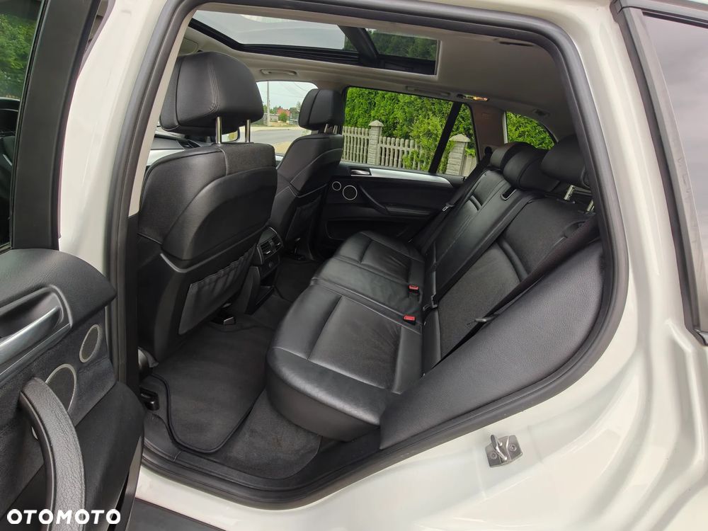 BMW X5 xDrive40d - 17