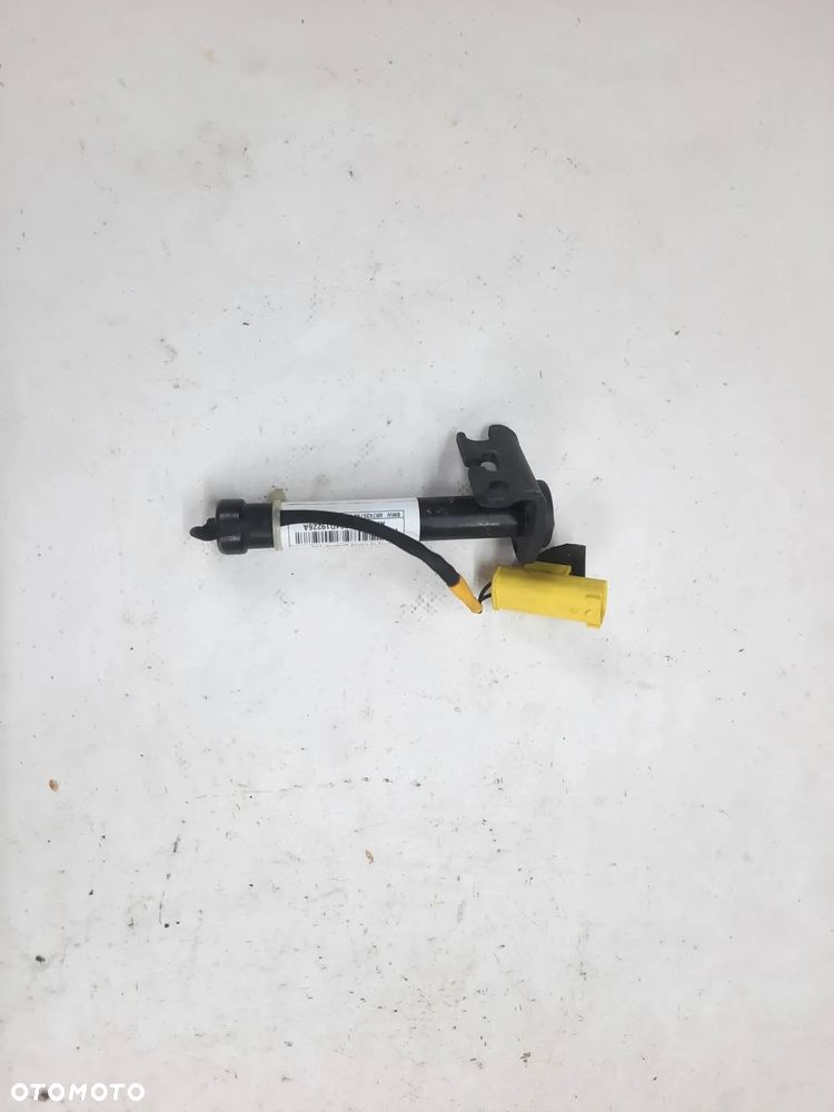 NABÓJ MASKI PRAWY 7435798 BMW 5 G30 G31 6 G32 M5 F90 BMW 5 G30 G31 - 6