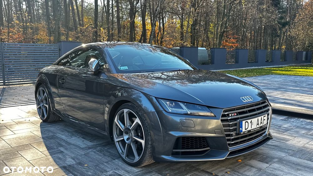 Audi TT S Coupé - 1