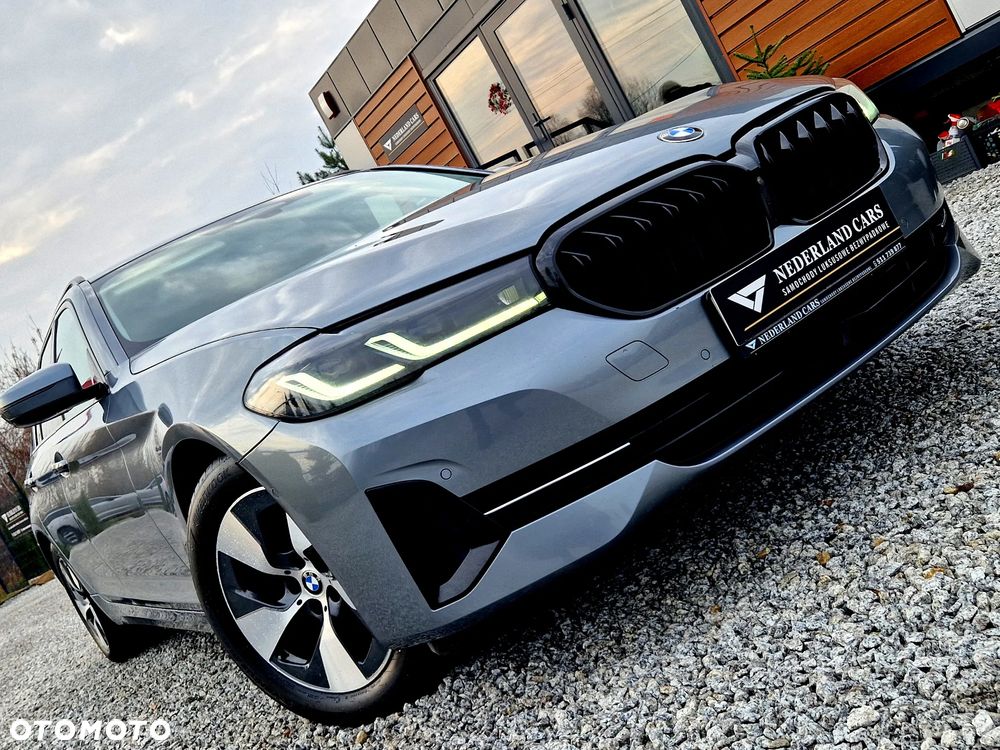 BMW Seria 5 520d xDrive Sport Line - 38