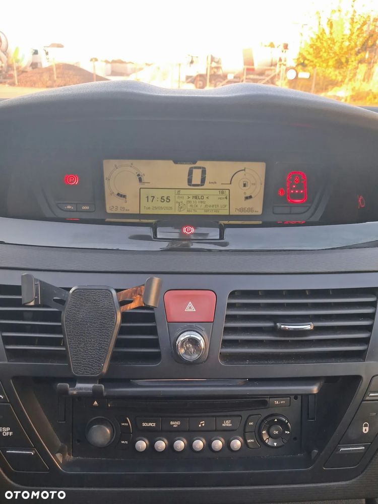 Citroën C4 Picasso 2.0 HDi FAP Exclusive - 28